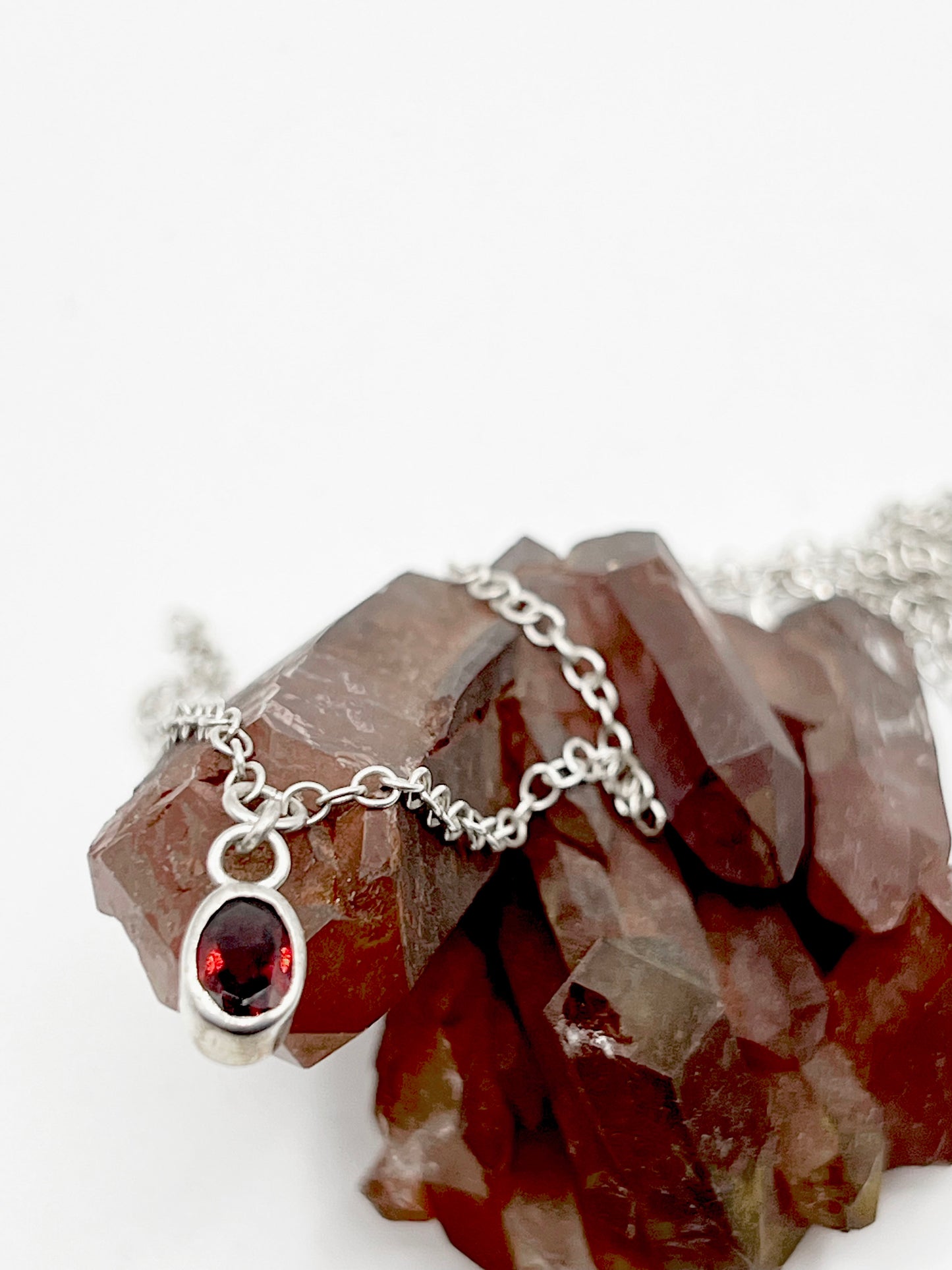 Collar de Granate Rojo