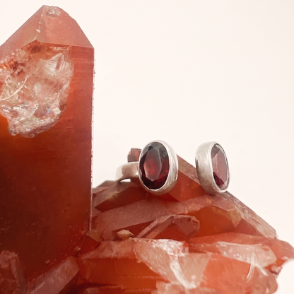 Anillo de Granate Rojo