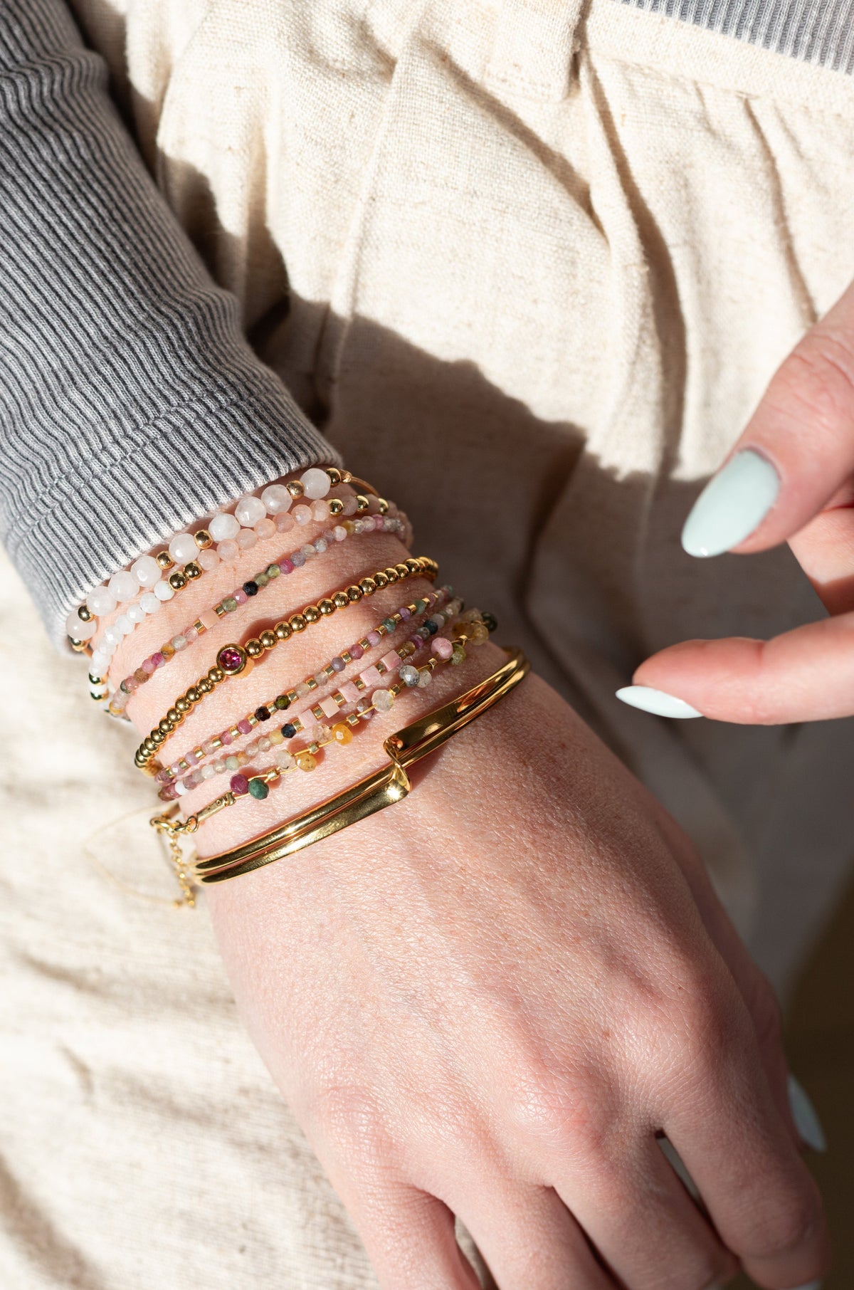 Pulsera de turmalina natural – joyería artesanal de El Born, Barcelona
